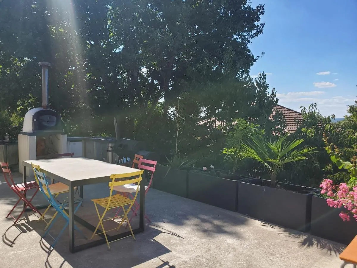 Homestay Maison Schneid'Family Jonage